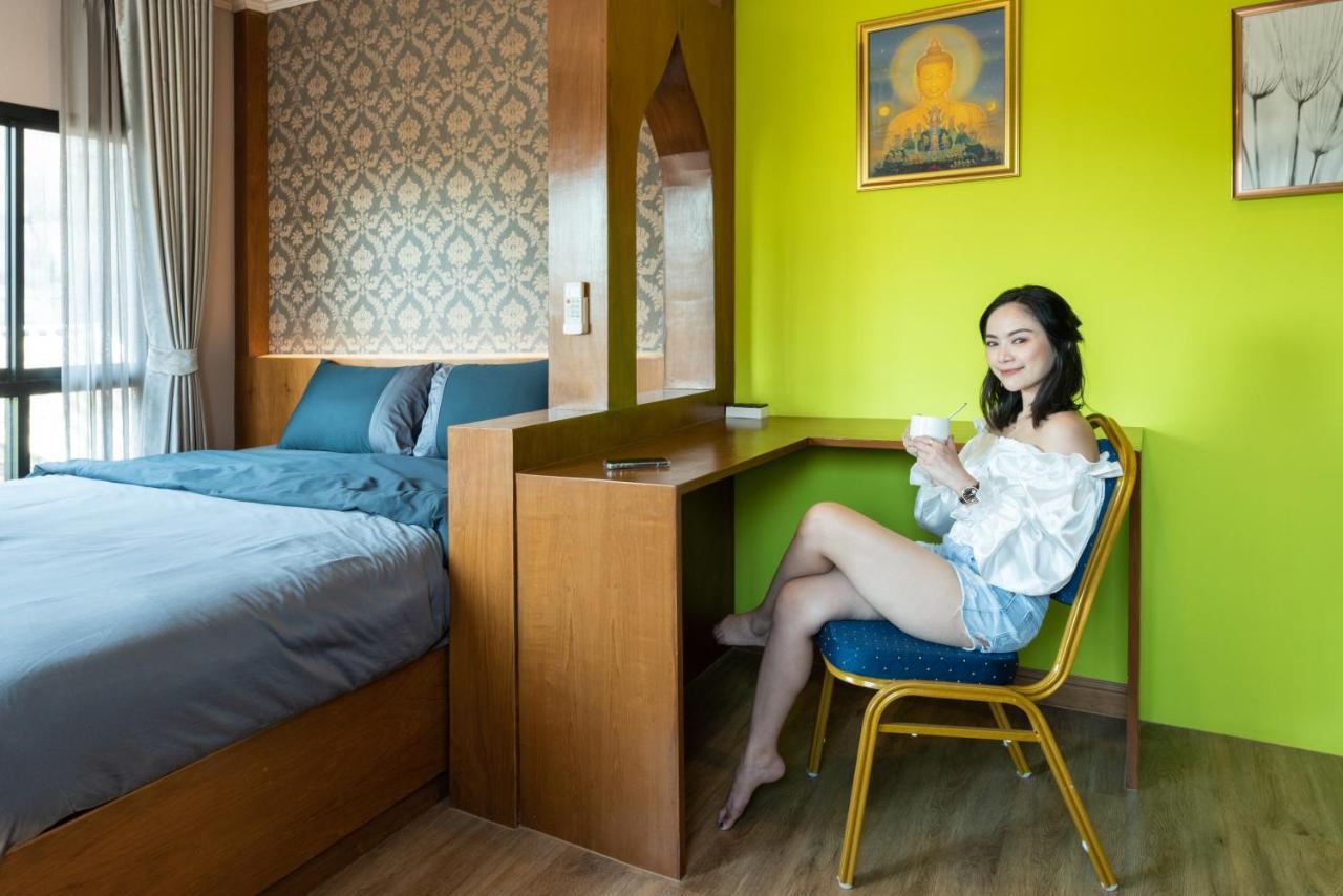 Tepbunthom Hostel Bangkok Dış mekan fotoğraf